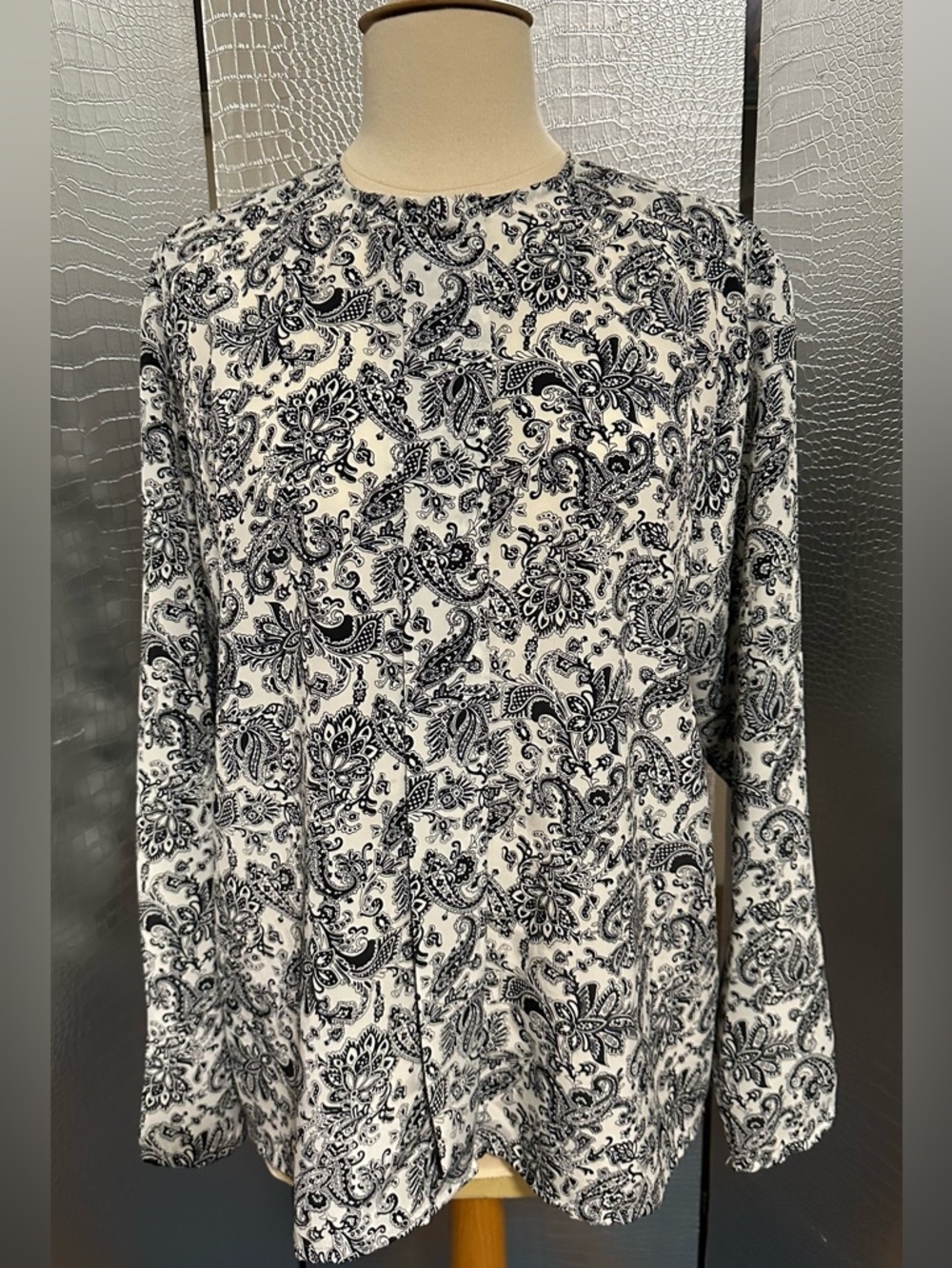 OSCAR DE LA RENTA EXPRESSIONS VINTAGE 1980'S BLACK & WHITE PAISLEY BLOUSE (14)